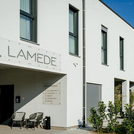 فندق Lamede Self Check-In وينر نويشتاد المظهر الخارجي الصورة